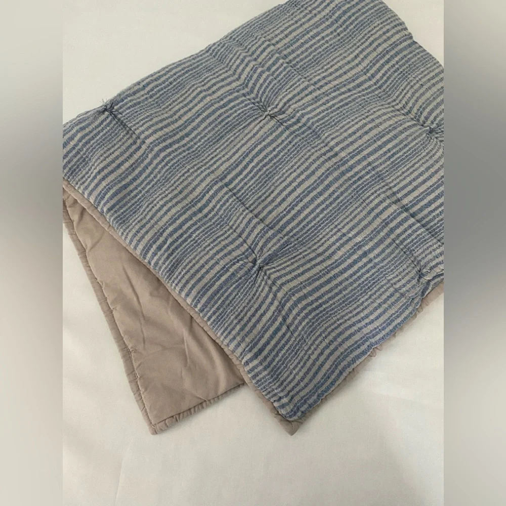 Pottery Barn‎ Pillow Sham Blue Gray Stripe Soft Cotton KING Pillow.